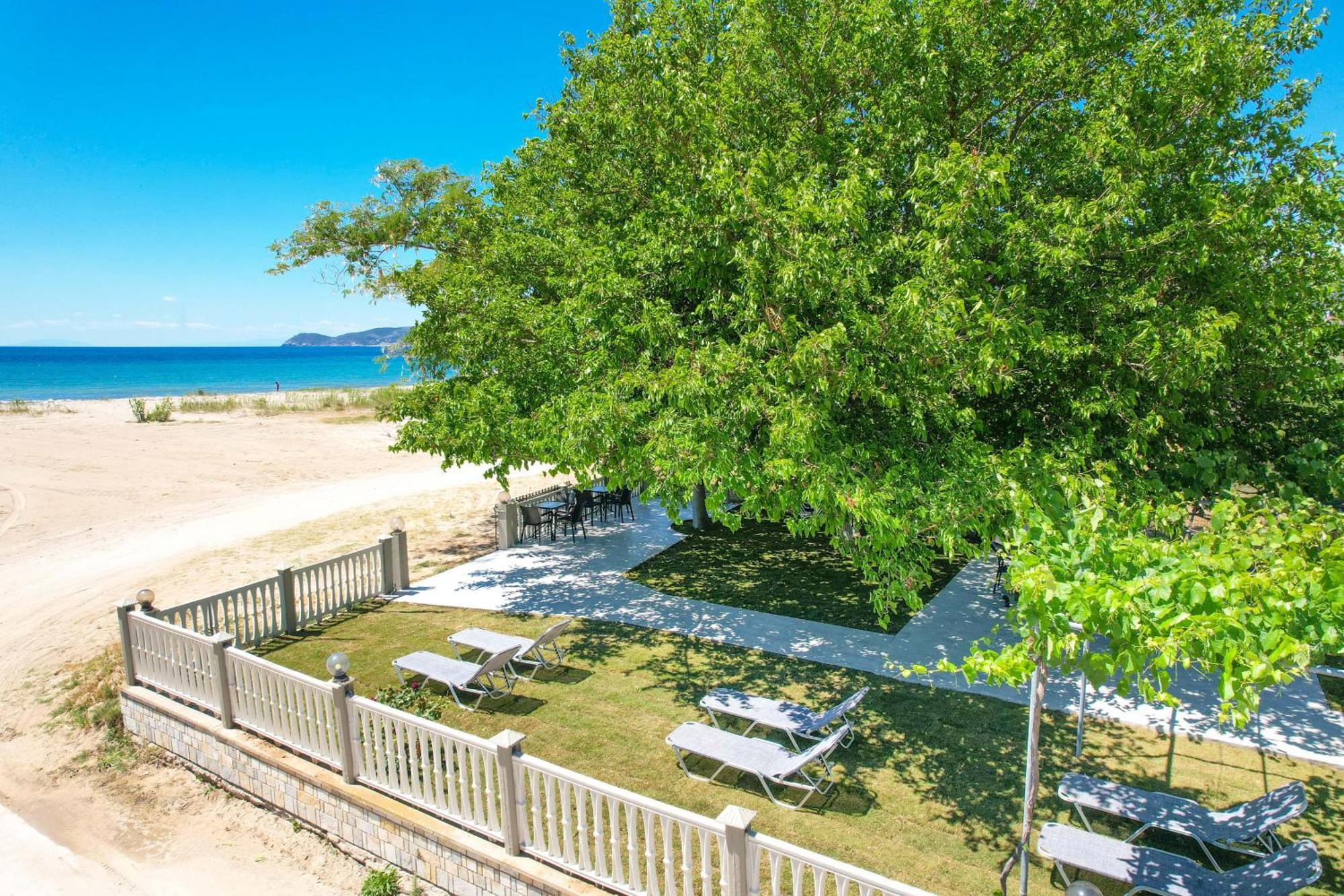 Olivento Beach Front Suites Потос Экстерьер фото