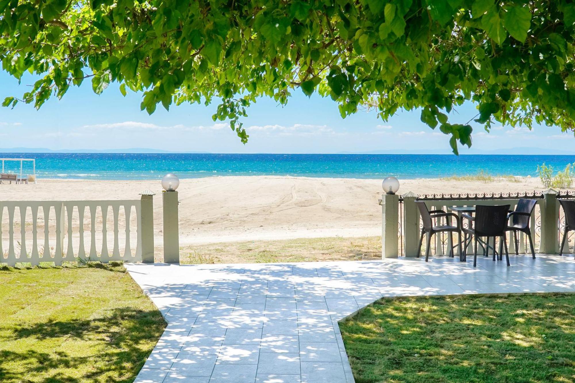 Olivento Beach Front Suites Потос Экстерьер фото