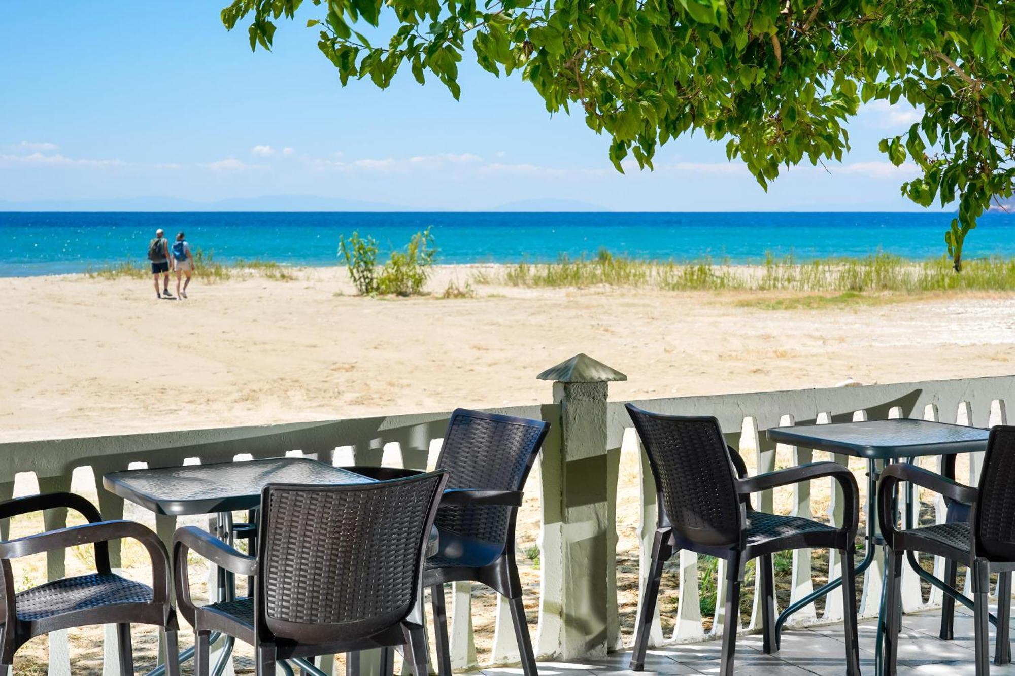 Olivento Beach Front Suites Потос Экстерьер фото